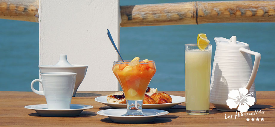Petit déjeuner européen avec jus de fruits frais tous les matins nous proposons à nos clients un petit déjeuner copieux et savoureux pour passer une belle journée dans notre hôtel